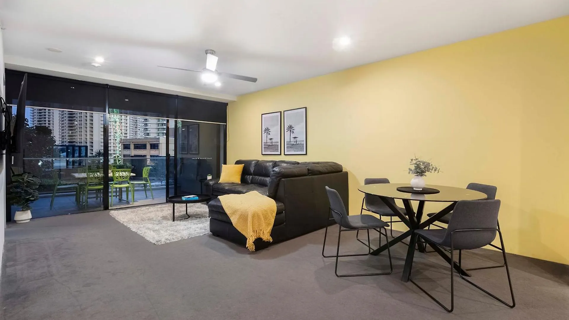 Apartament Self-contained At Circle On Cavill - Privately Managed - Wow