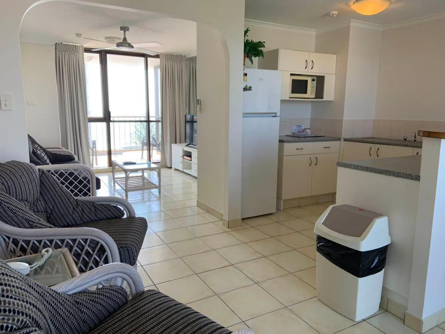 Апарт-отель Burleigh Gardens North Hi-rise 3*