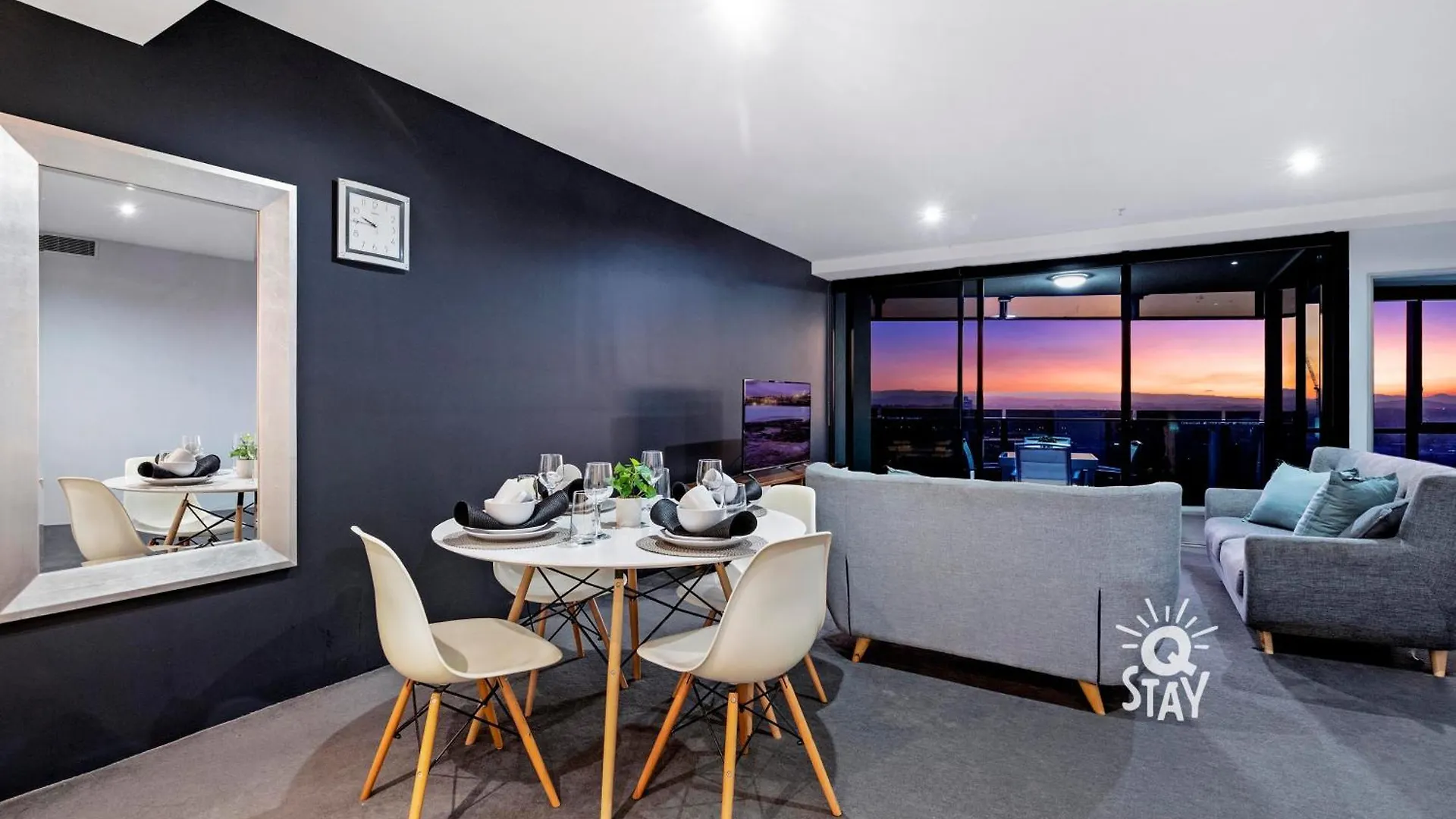 Circle On Cavill - 2 Bedroom Hinterland In The Heart Of Surfers Paradise Apartment Gold Coast