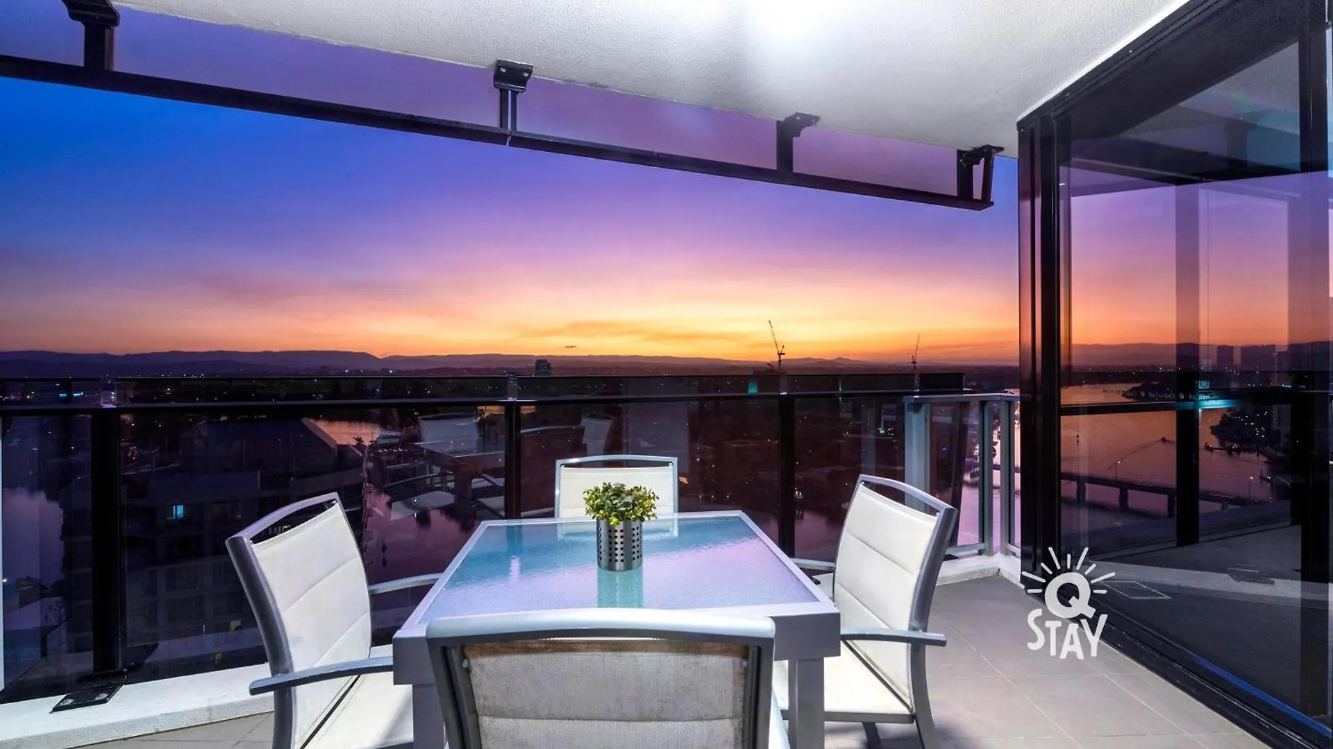 Apartament Private At Circle On Cavill - Q *