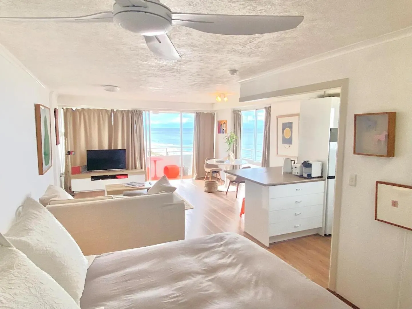 Apartmán Absolute Beachfront Main