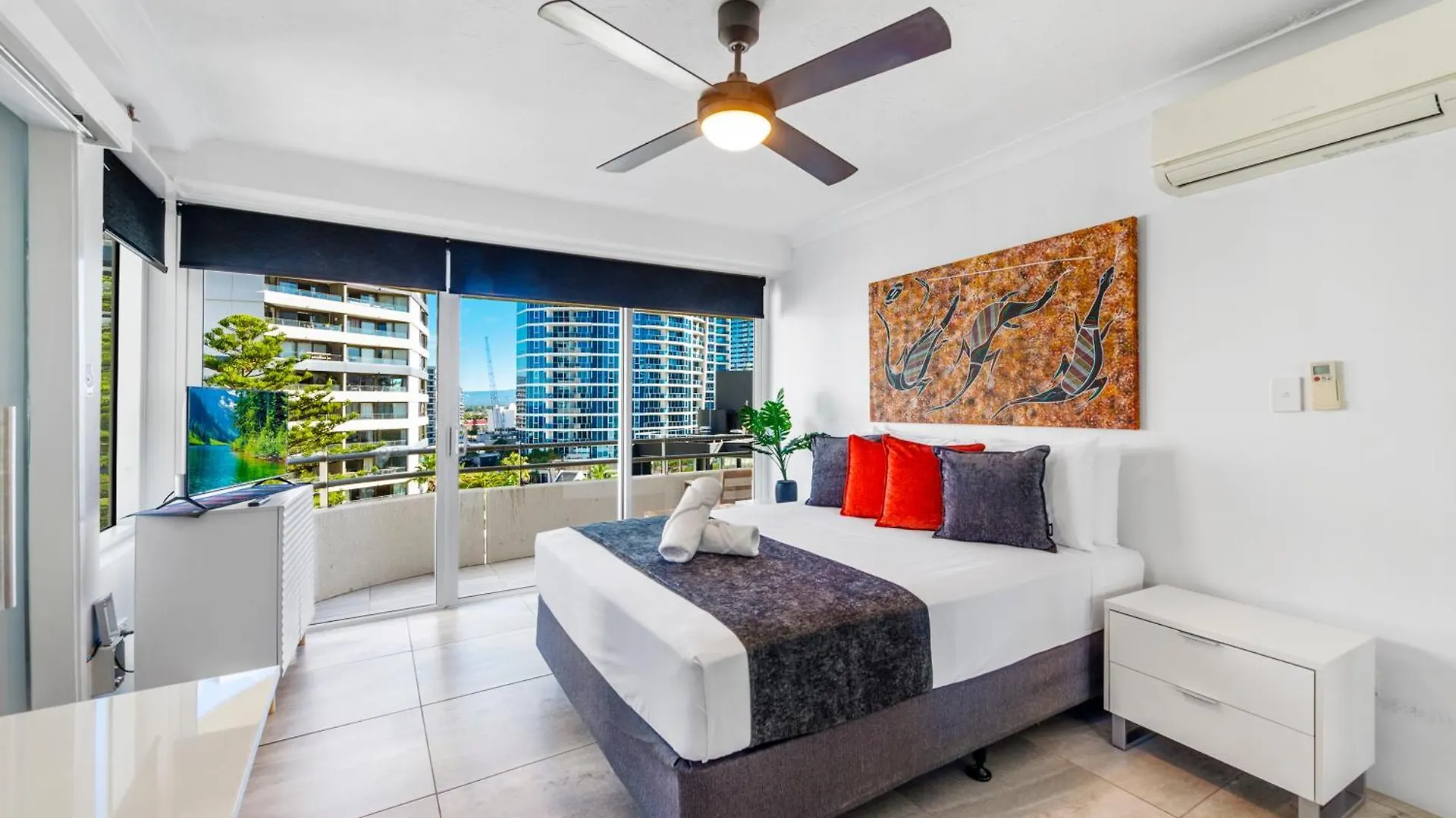 Ξενοδοχείο με διαμερίσματα Zenith Ocean Front 3*