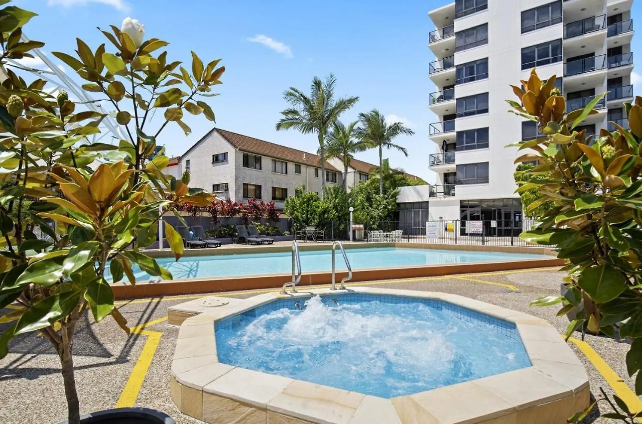 Aqualine On The Broadwater Apartmanhotel 4*