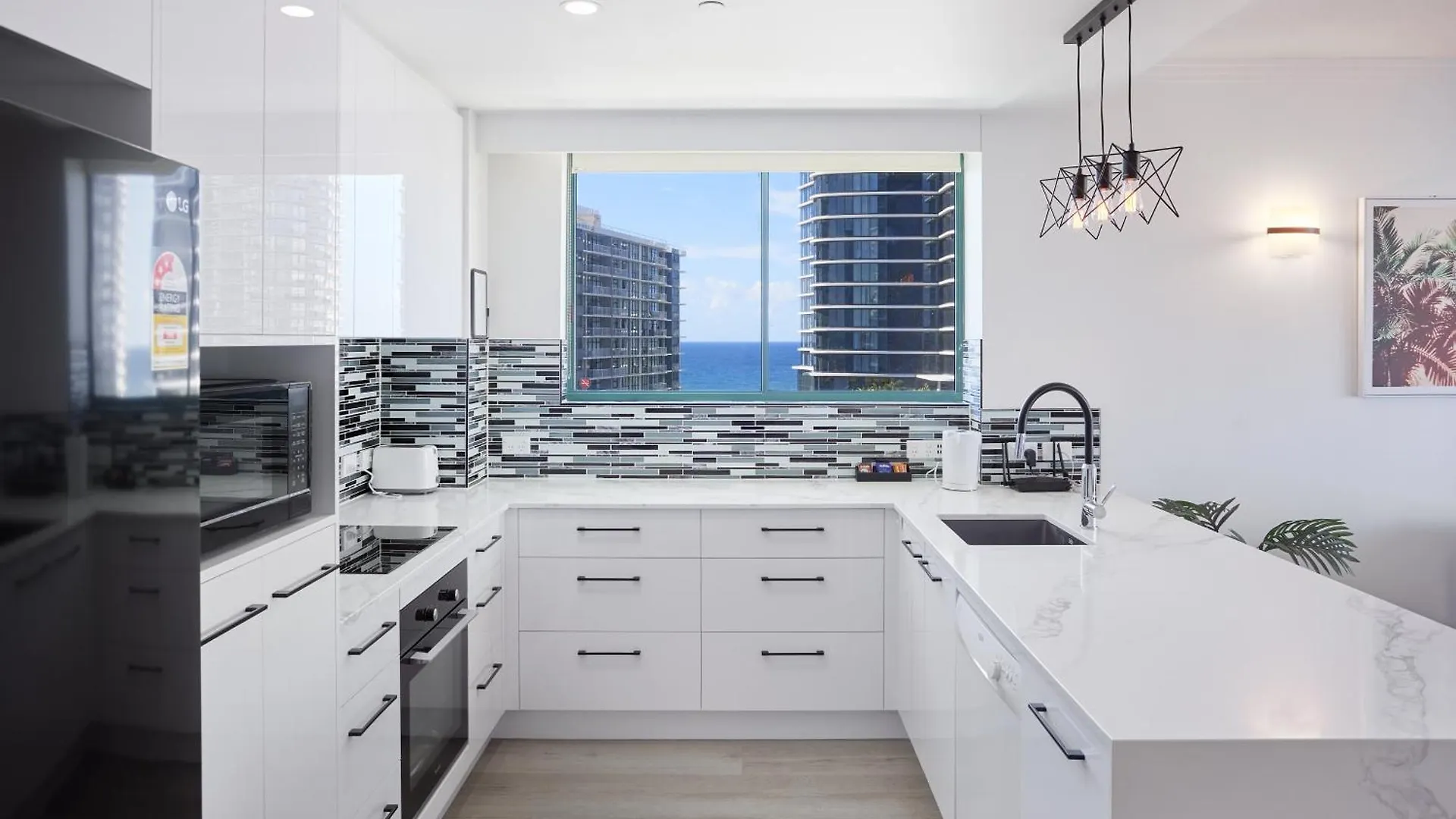 公寓 Crown Tower By Serain Residences *