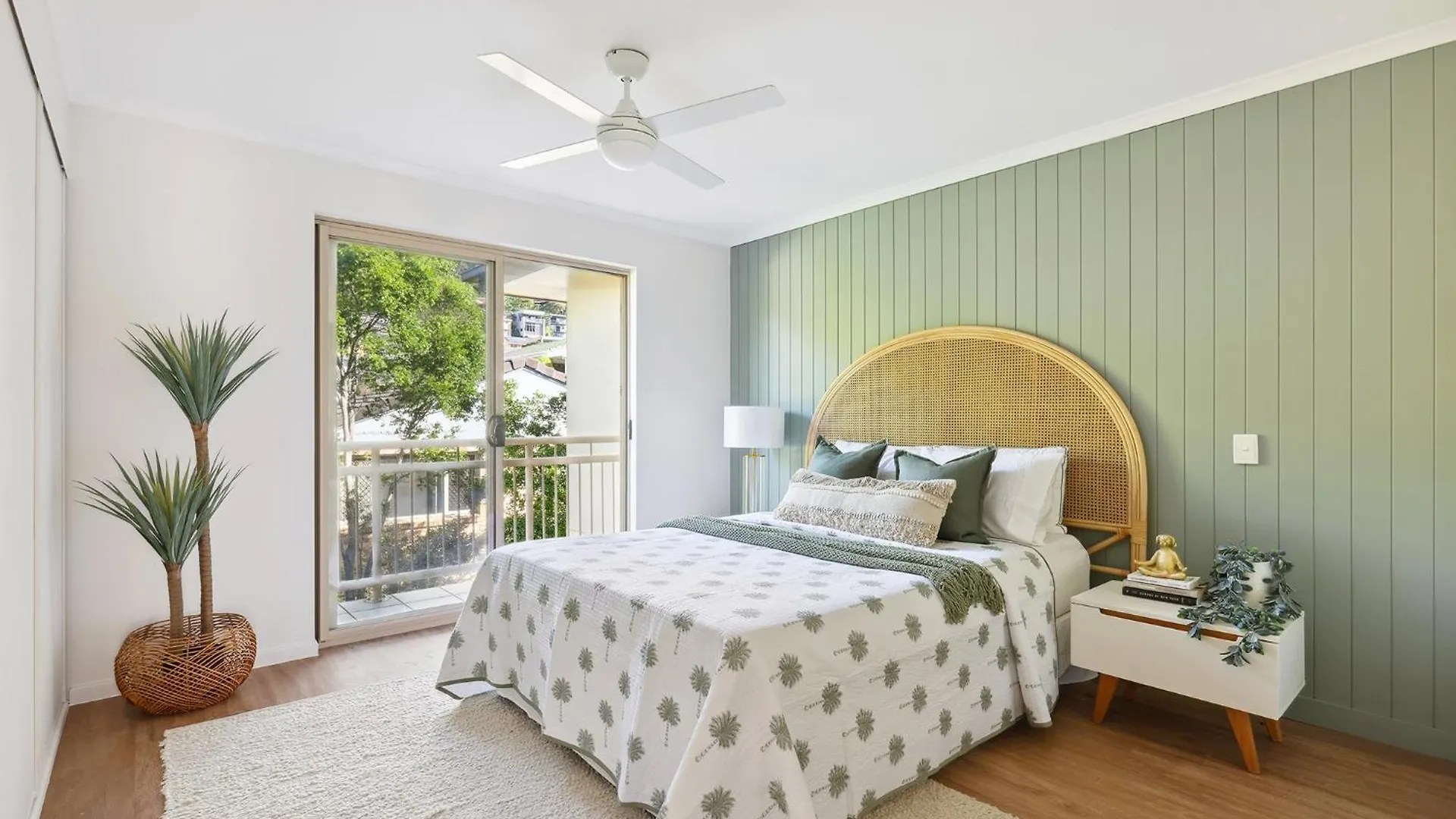Burleigh Beachside Retreat