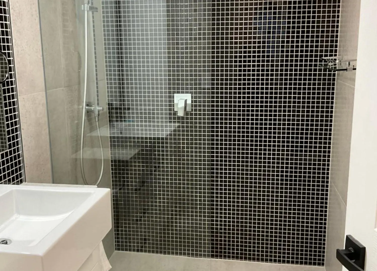 Broadbeach Aparthotel 4*