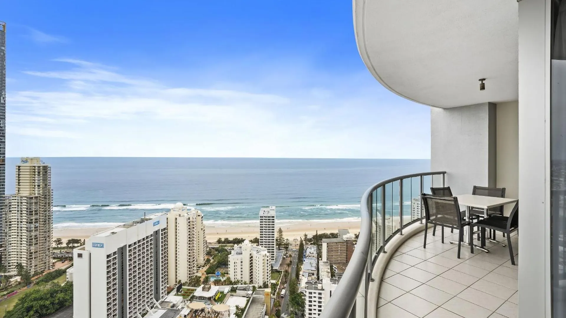 Апартаменты Chevron Renaissance - Hr Surfers Paradise