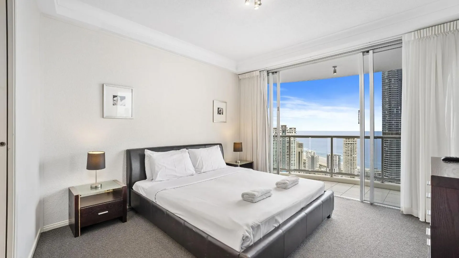 Chevron Renaissance - Hr Surfers Paradise Апартаменты *
