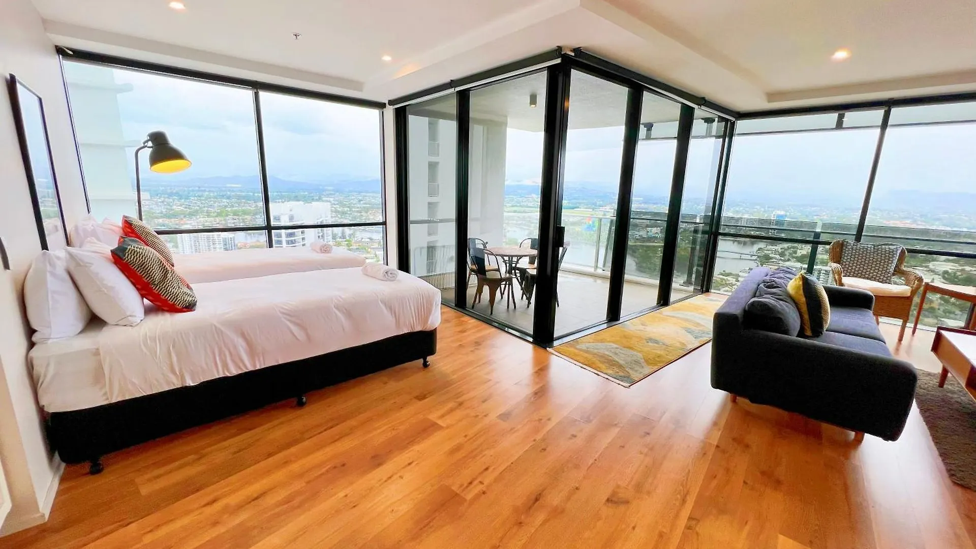 Circle On Cavill Surfers Paradise Apartments-holiday Paradise Apartmán