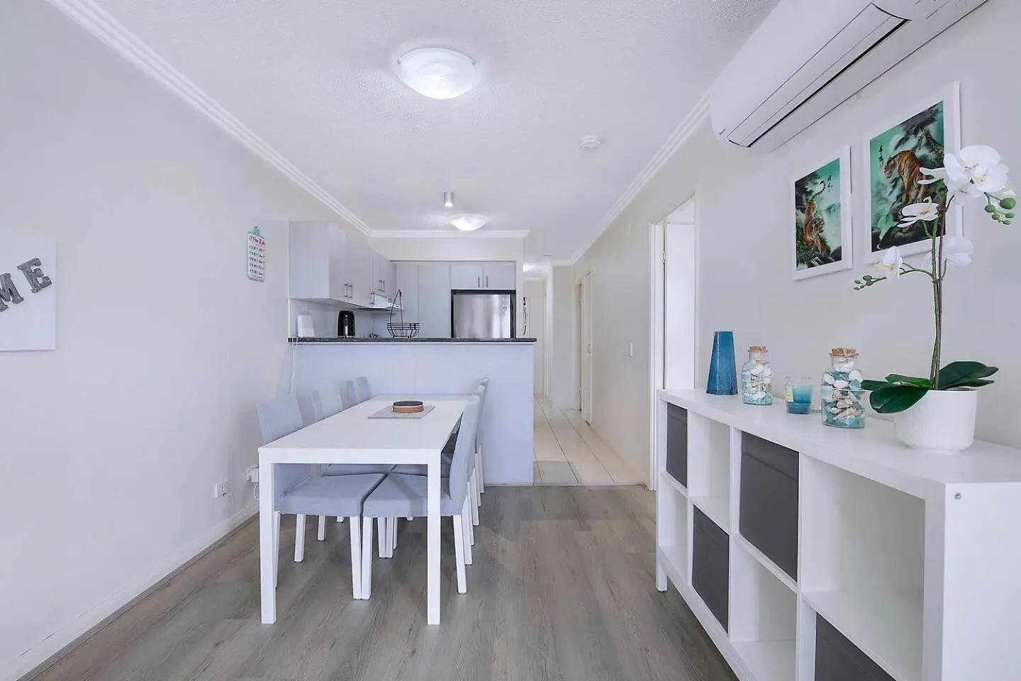 Apartment Breezy Beachside - Enjoy Outdoor Fun And Relaxation