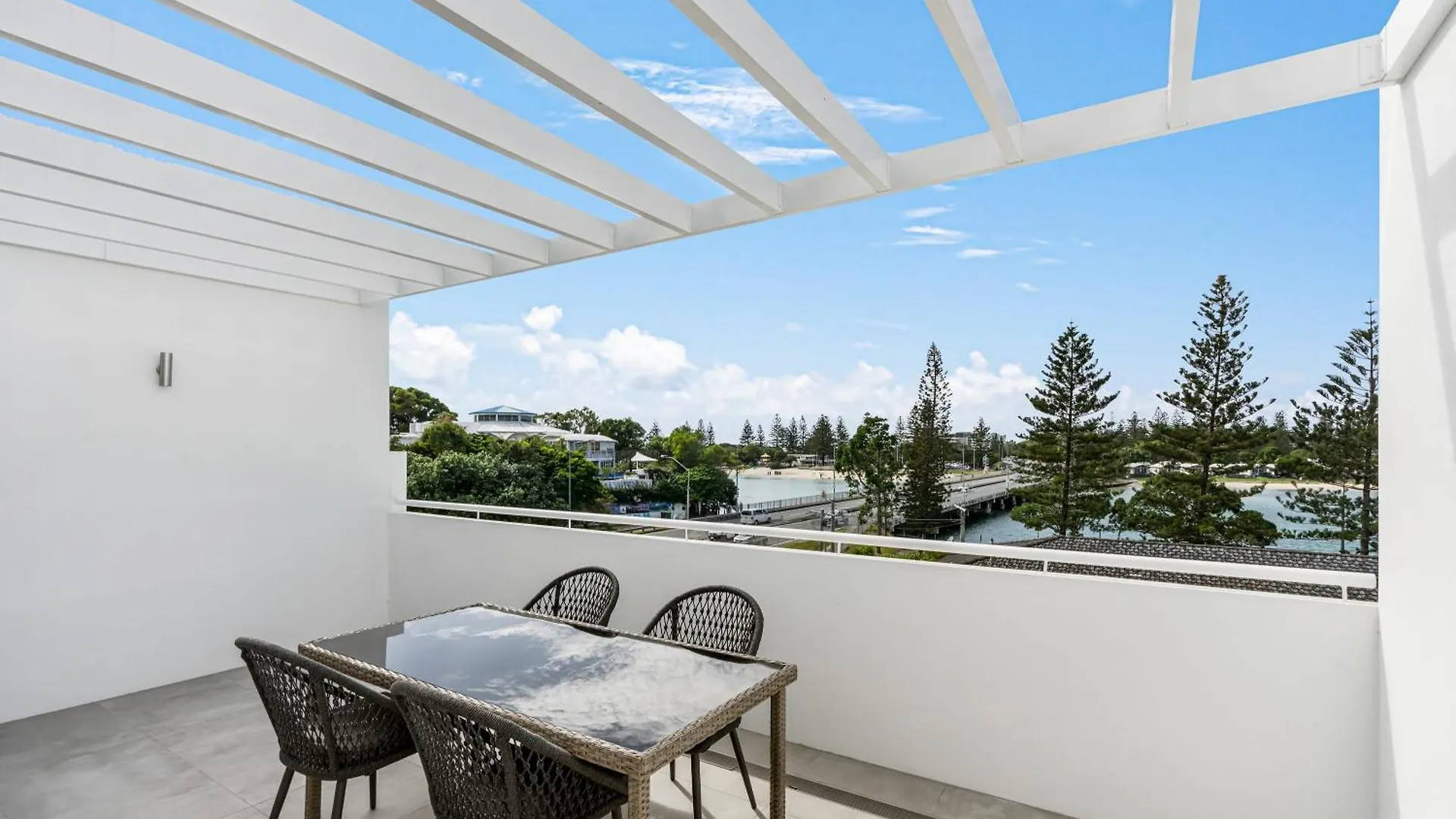 Iconic Burleigh Heads Luxury *