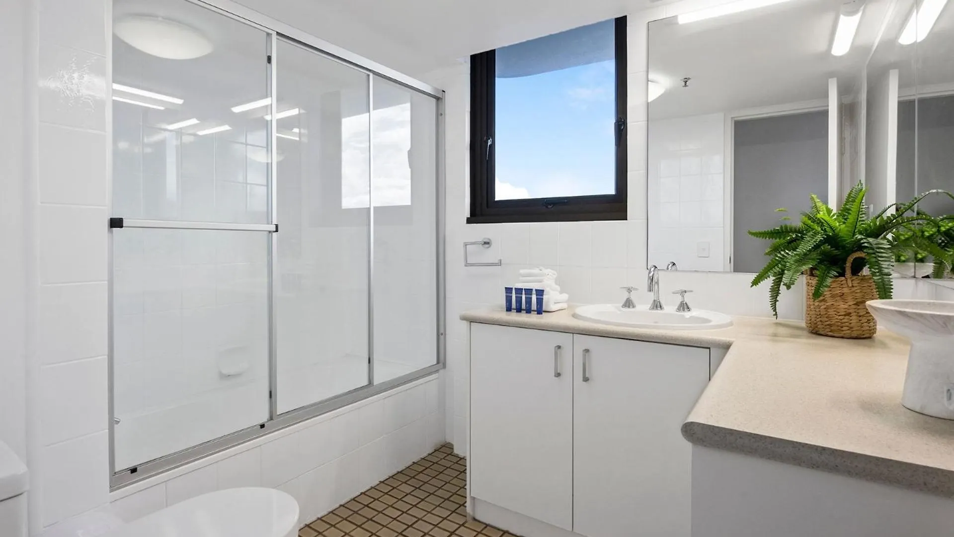 Acapulco Deluxe 2 Bedroom - Coasthm *