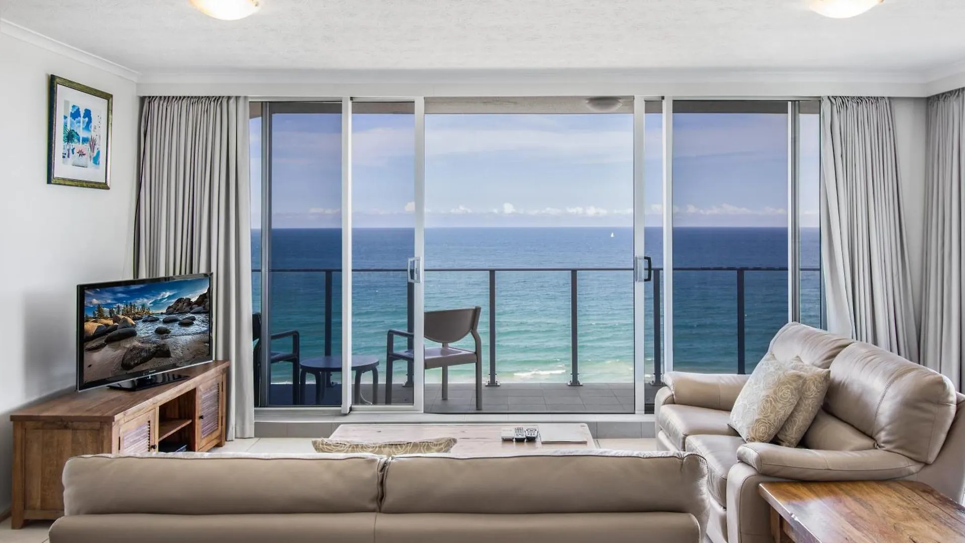 Boulevard Towers On Broadbeach Aparthotel 4*