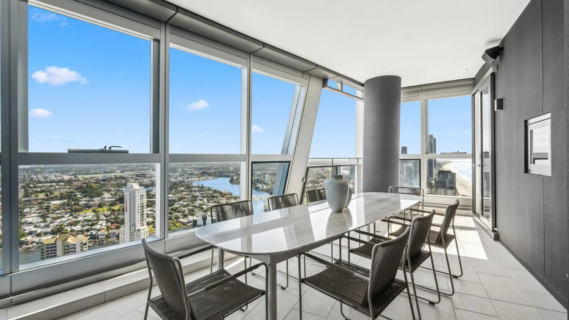 Jewel Beachfront Residences Lägenhet