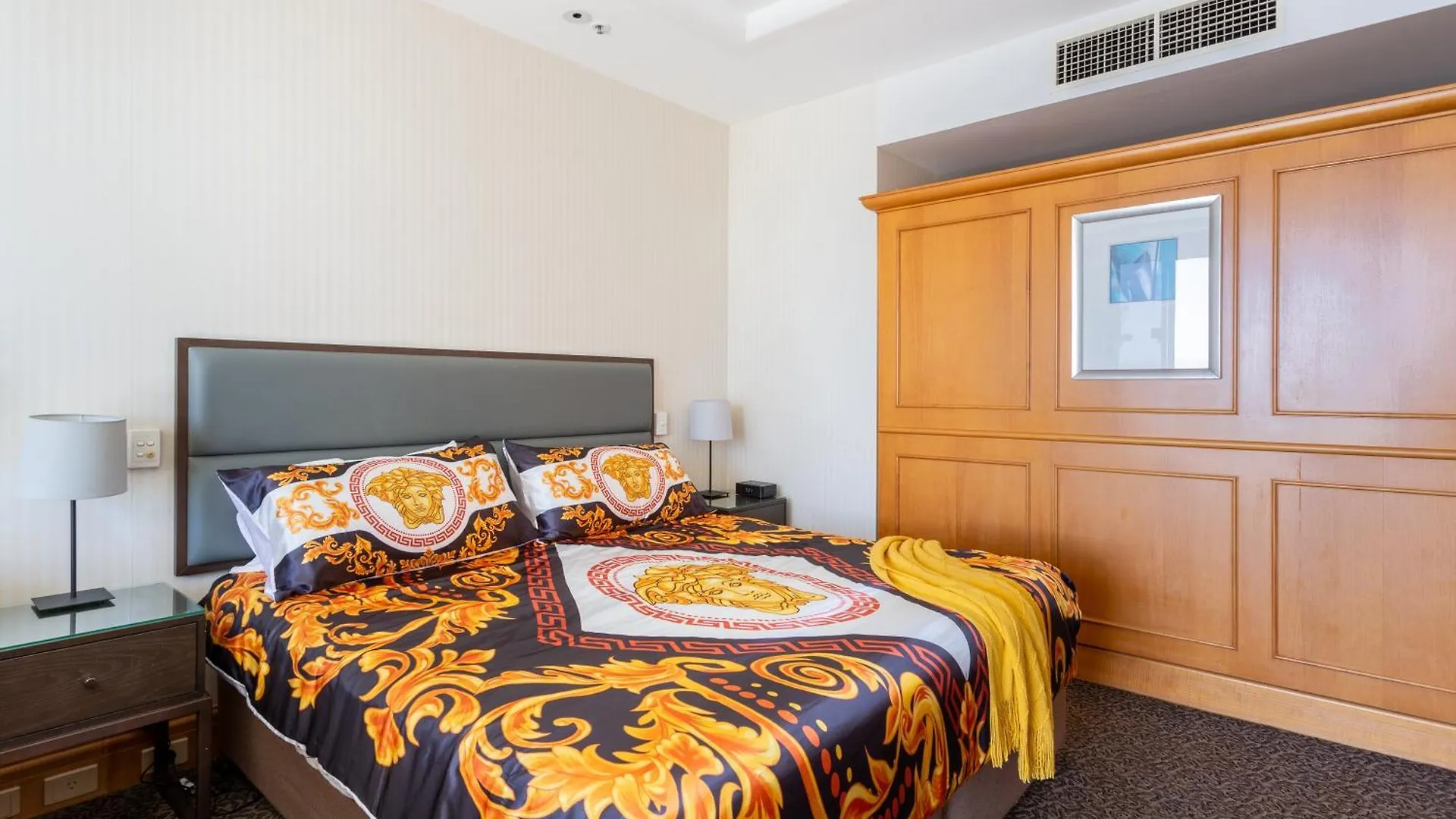 Luxury Privately Owned Ocean View At O4ks Gold Tower 4*