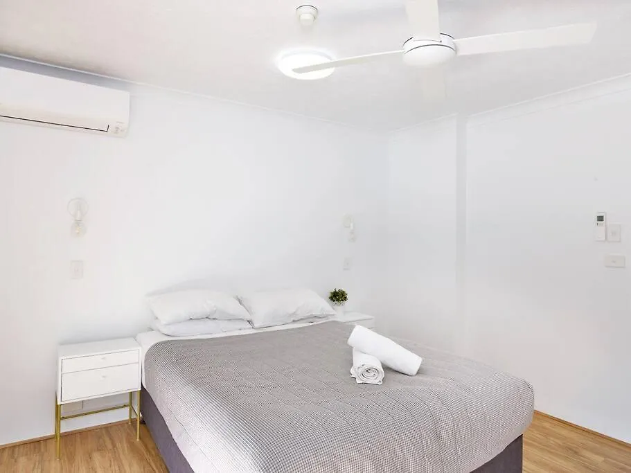 アパート Palm Side 2 Bedroom ゴールドコースト
