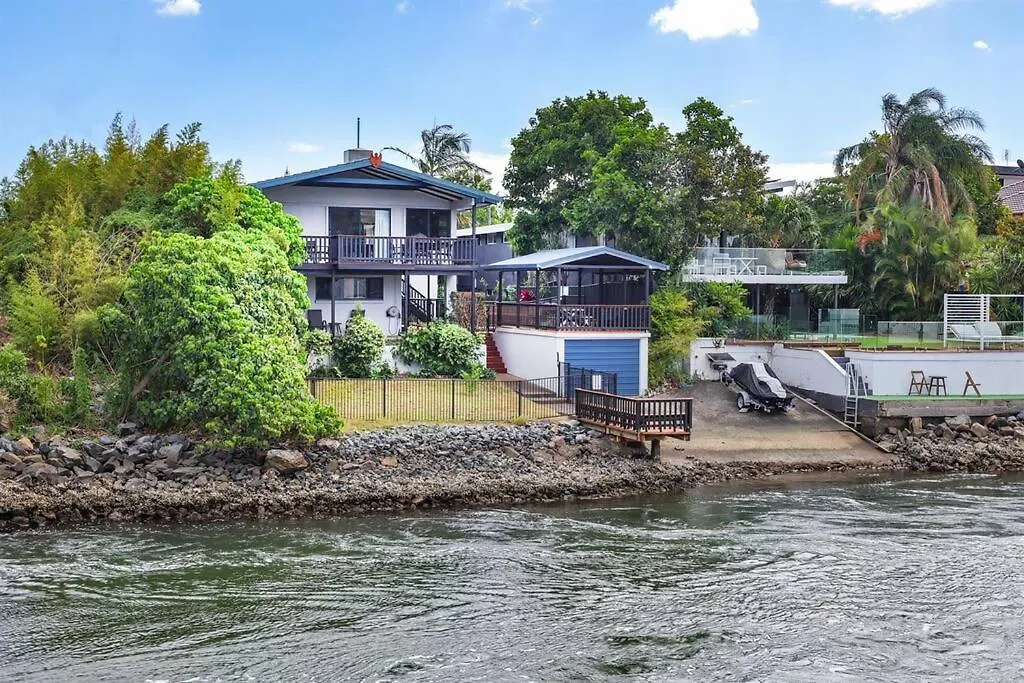 Bliss At Broadbeach - Large Canal Facing *