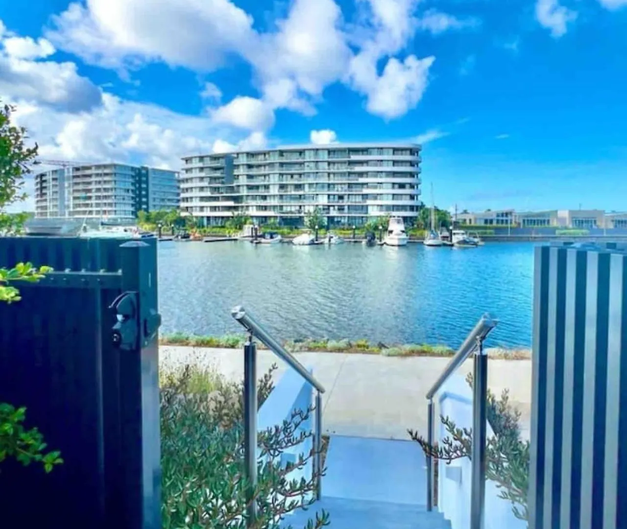 Tranquil Waterside Elegance *