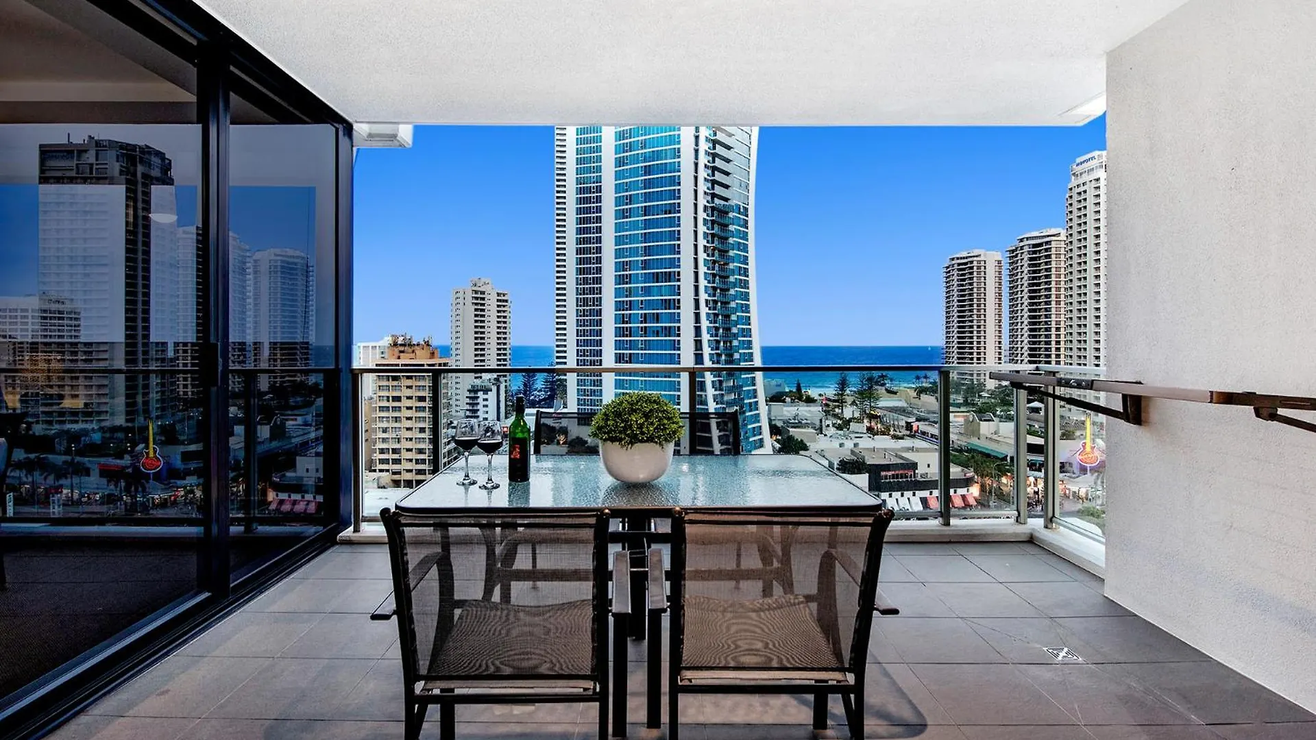 Apartamento Two Bedroom Self Contained - Circle On Cavill - Privately Managed Gold Coast