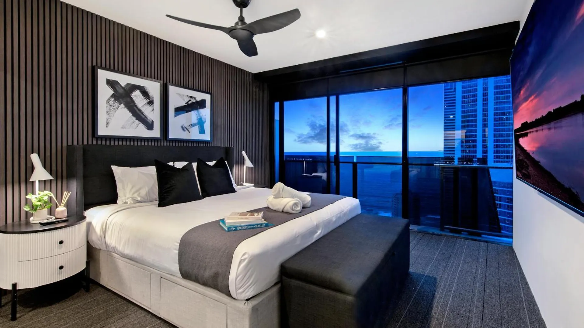 Two Bedroom Self Contained - Circle On Cavill - Privately Managed Apartamento Gold Coast