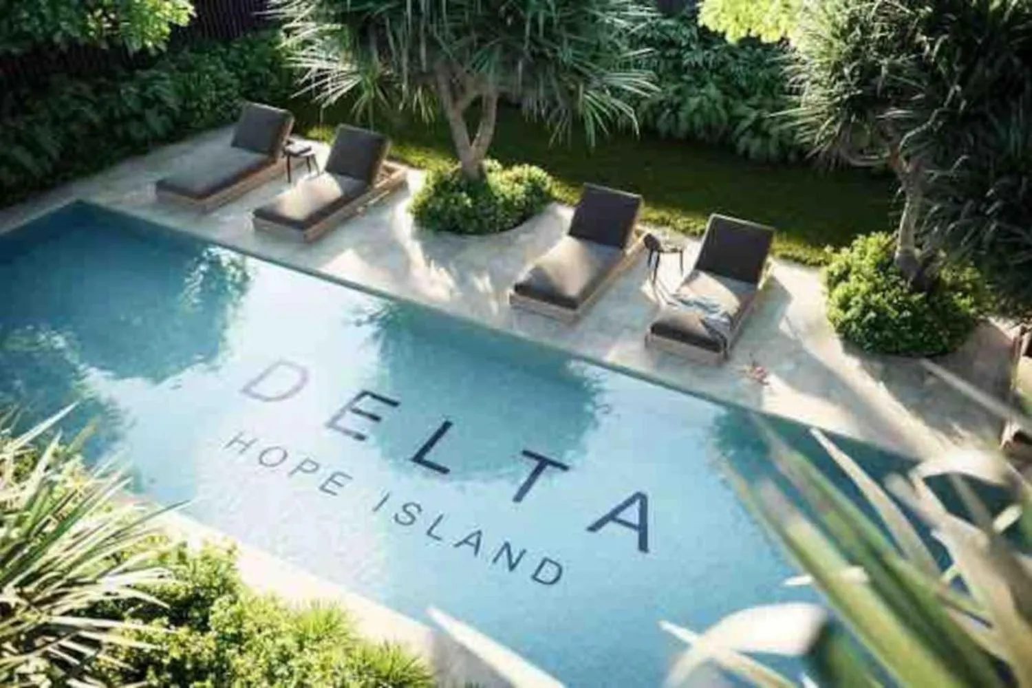 Tranquil Waterside Elegance Holiday home *