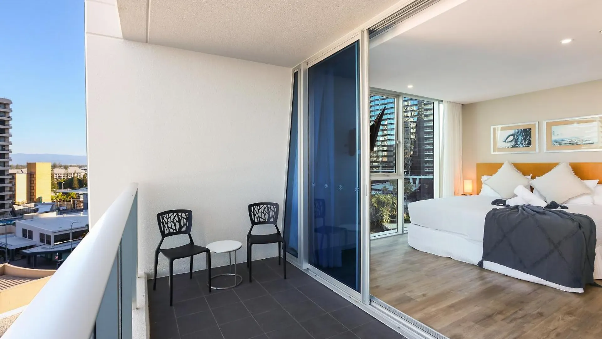 Apartment Perfect H Tower Getaway Sufers Paradise Gold Coast