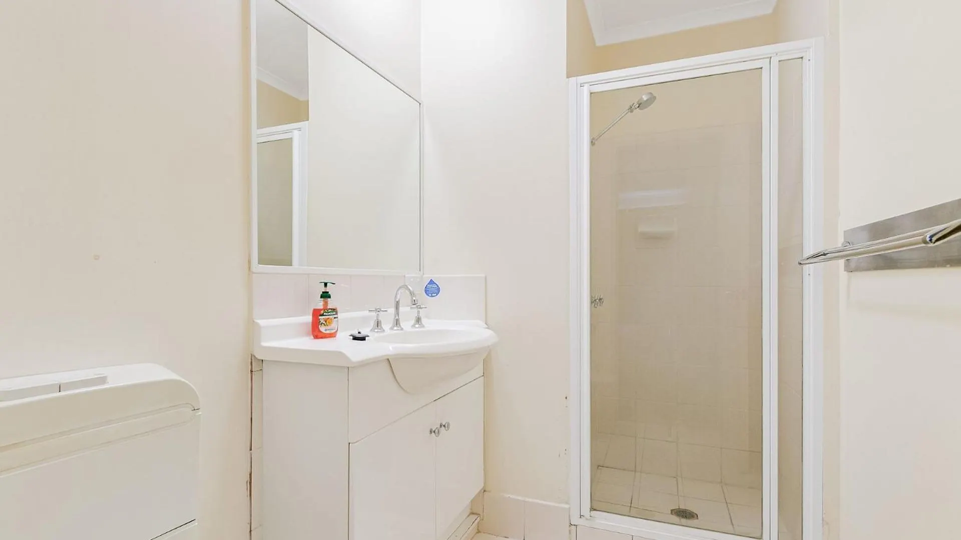 Apartment Bay Unit 35 *