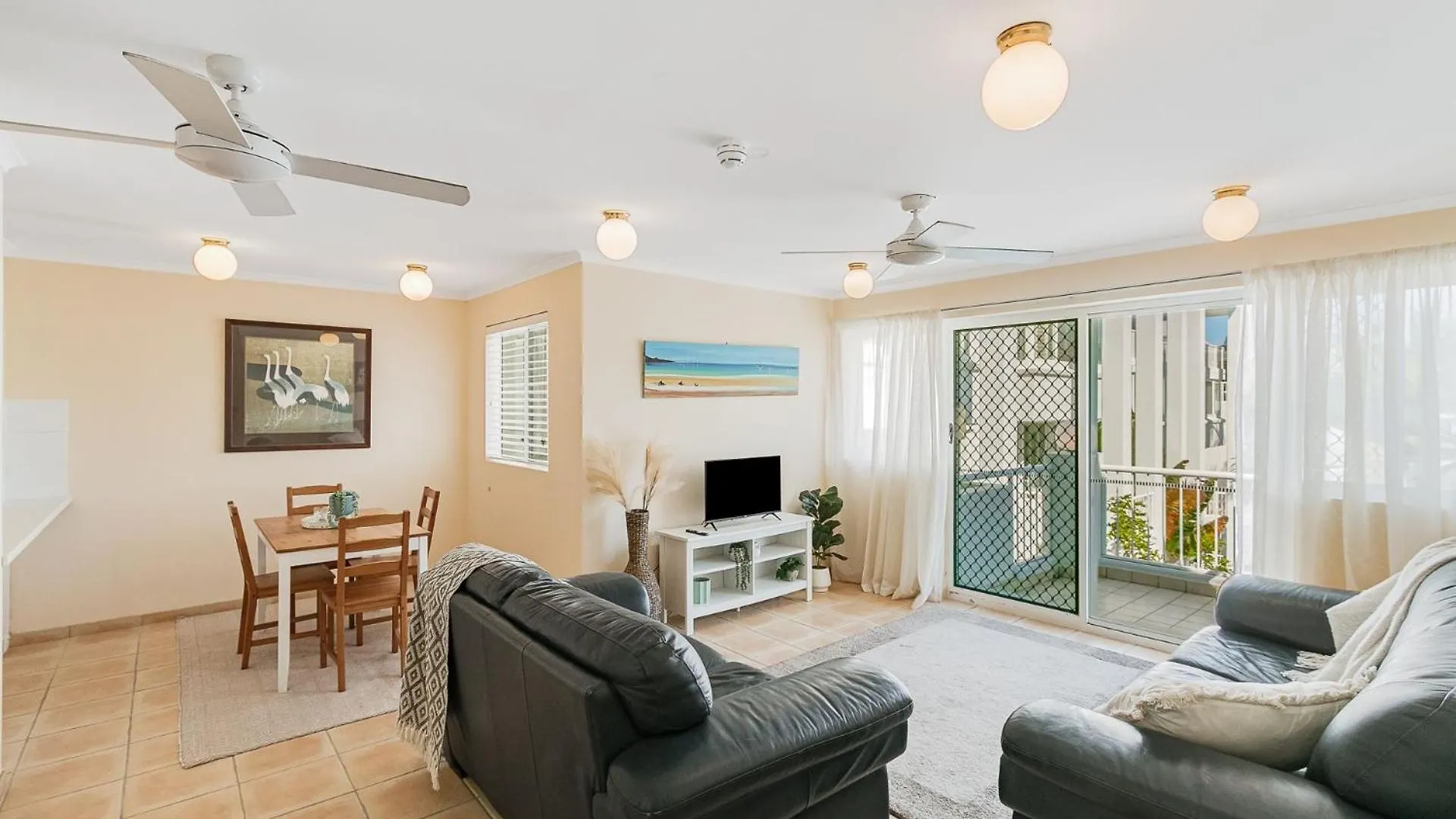 Bay Unit 35 * Gold Coast