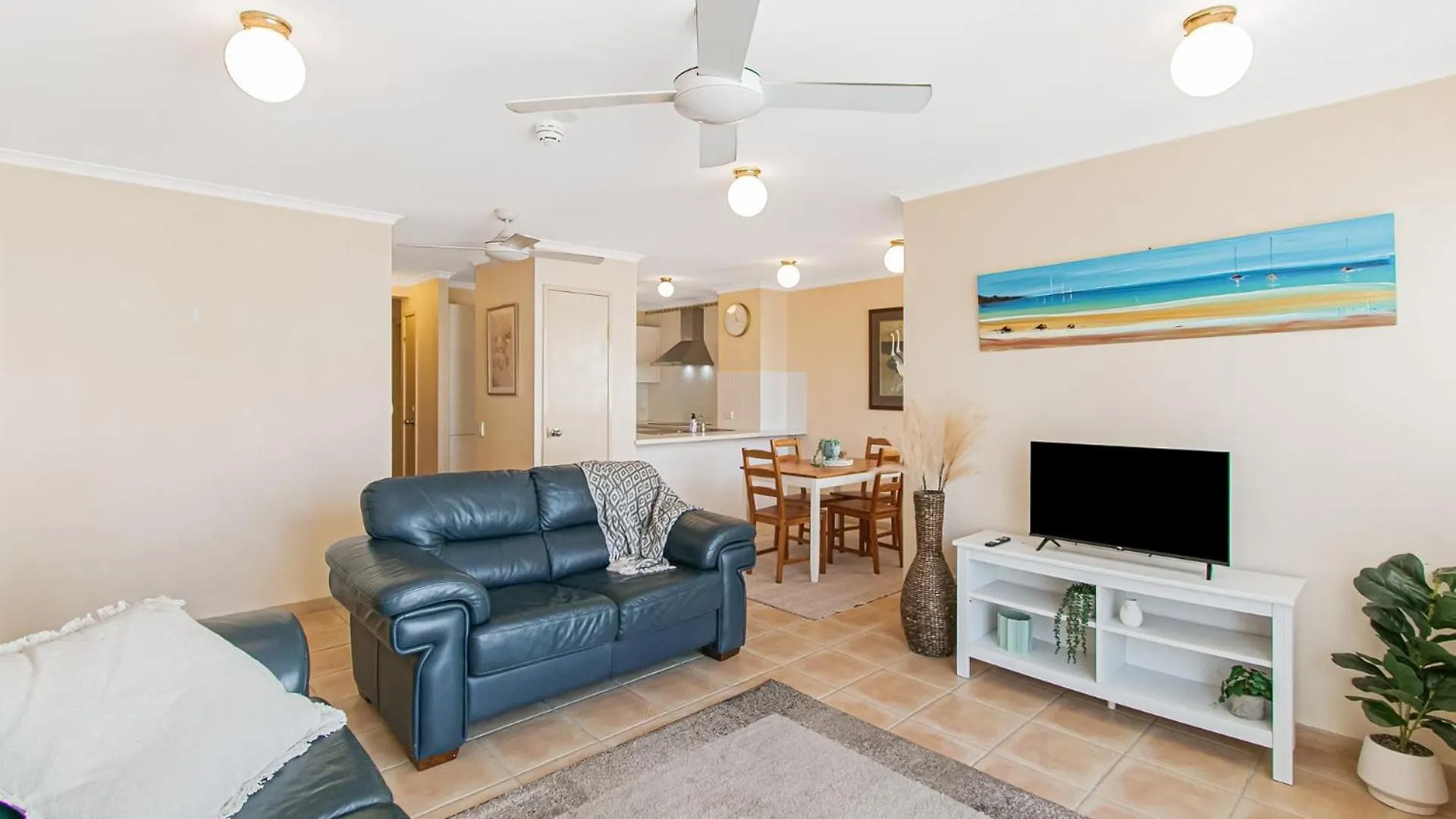 Apartment Bay Unit 35