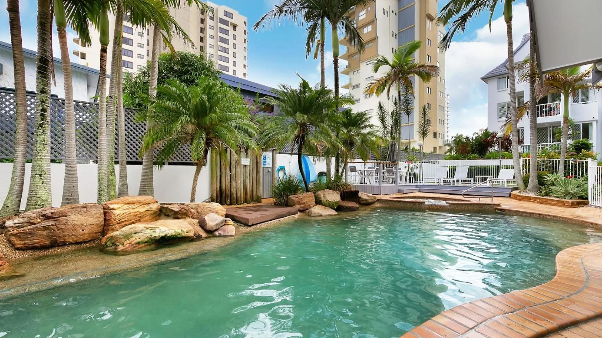 Bay Unit 35 Apartment *
