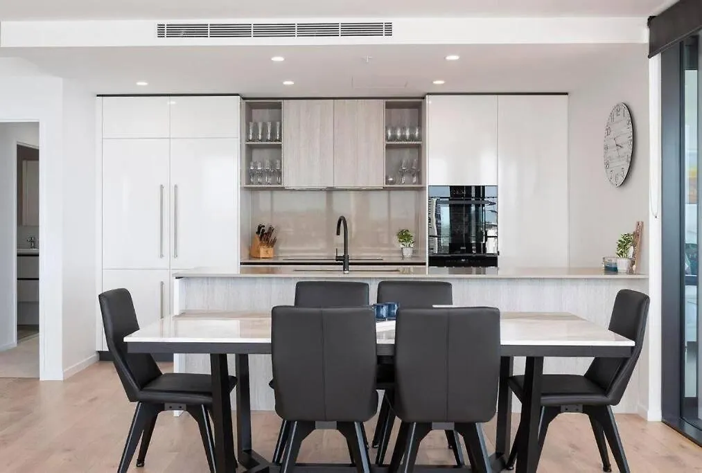 Διαμέρισμα Luxury 3 Bedroom High Floor Ocean View *