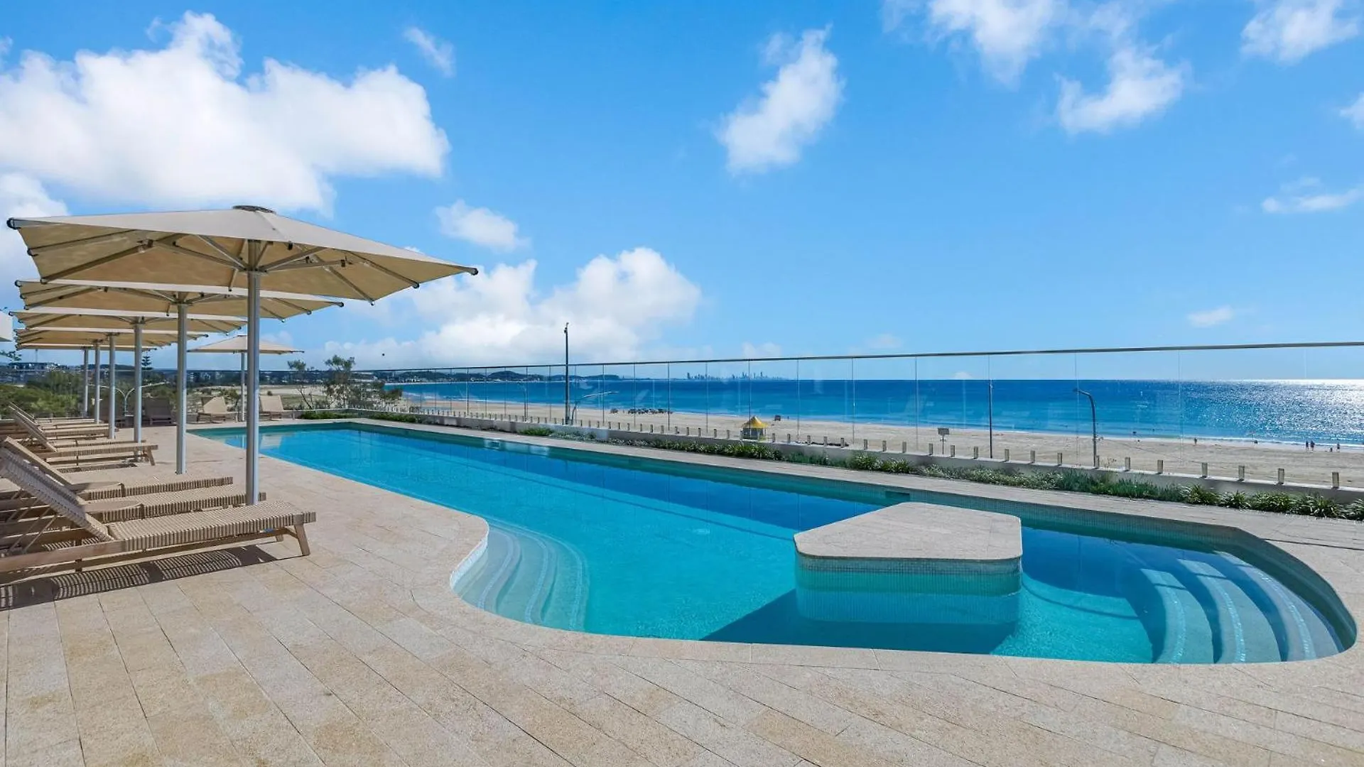 Apartment Miles At Kirra Point 303 *