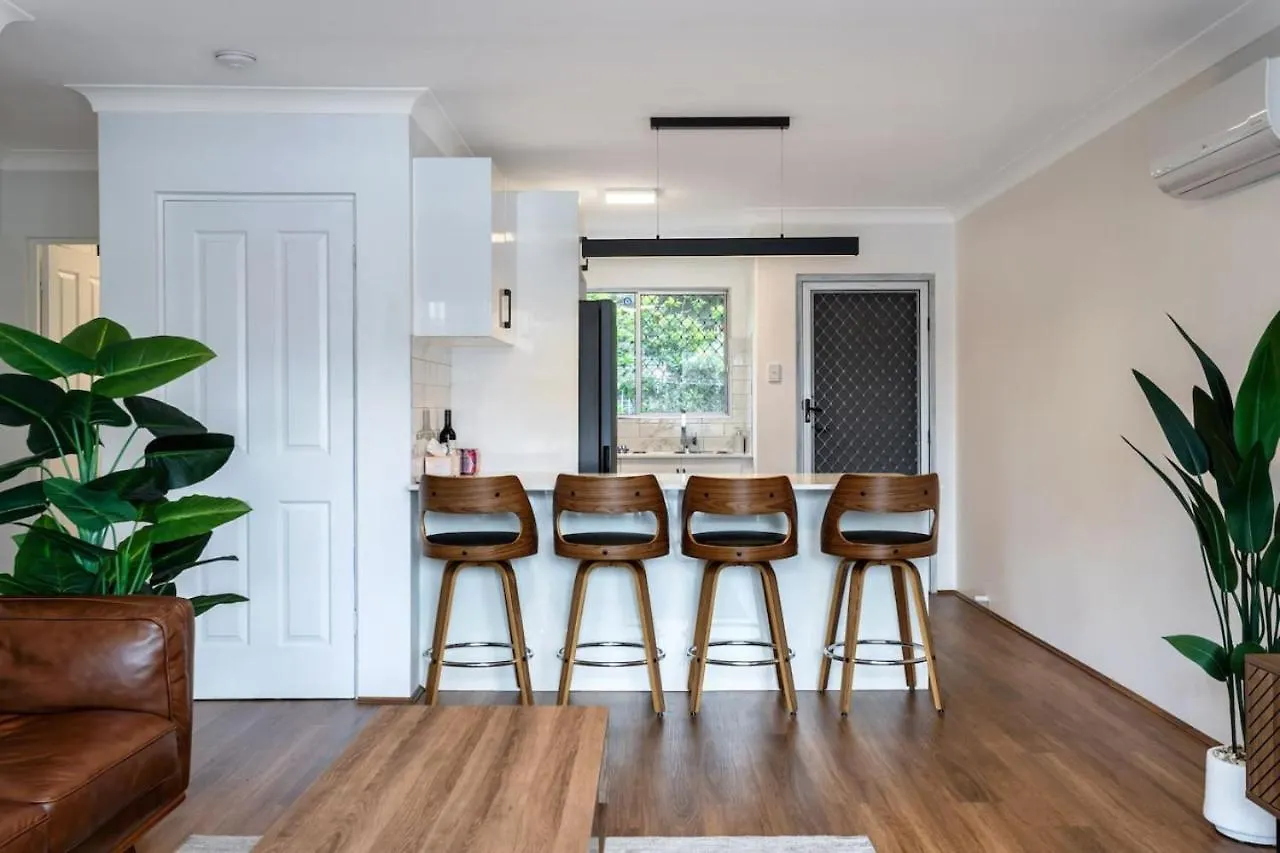 Apartment Coastal Comfort - Steps From The