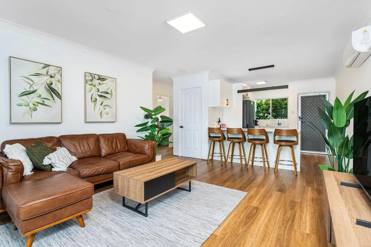 Apartment Coastal Comfort - Steps From The Gold Coast