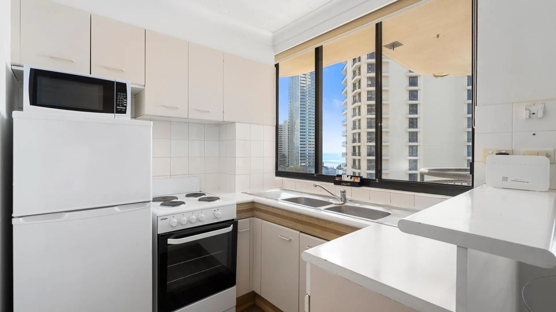 Aparthotel Beachcomber - Official 3*