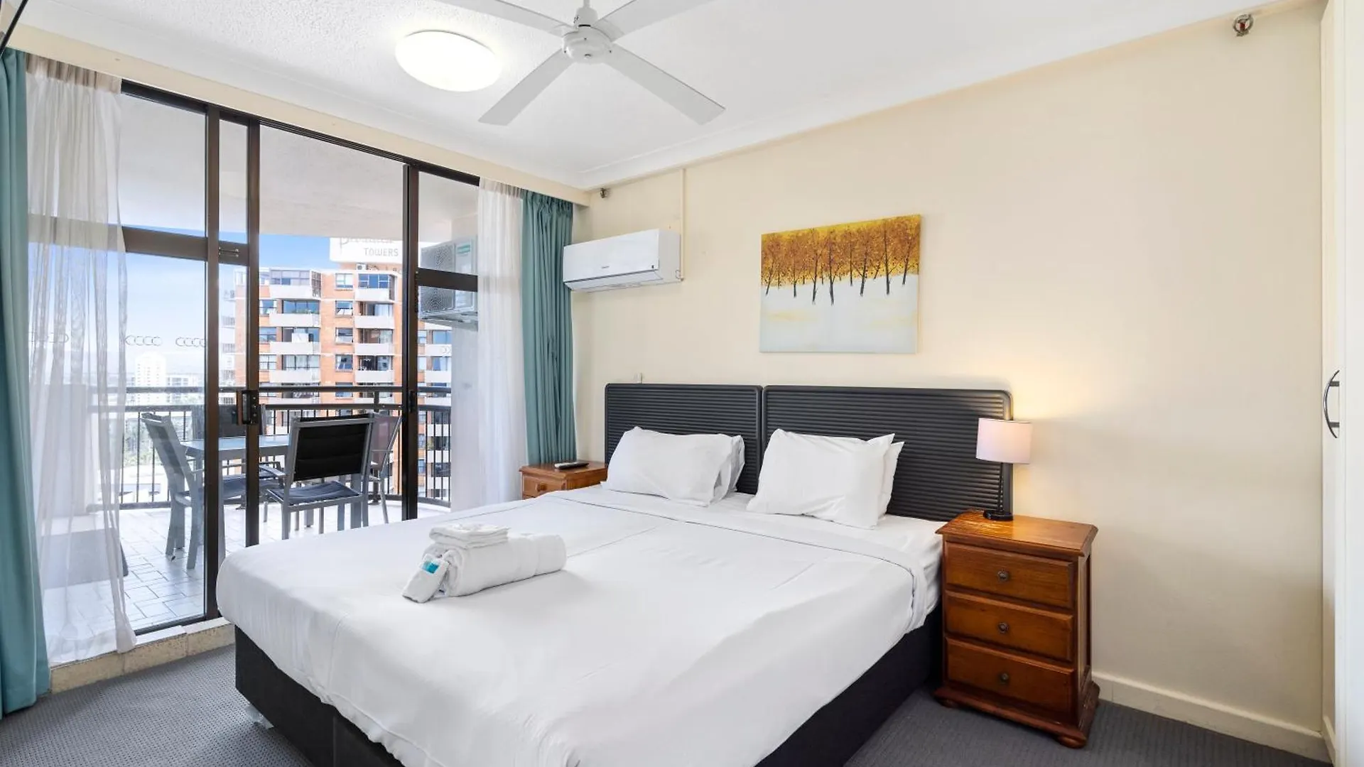 Aparthotel Beachcomber - Official Gold Coast