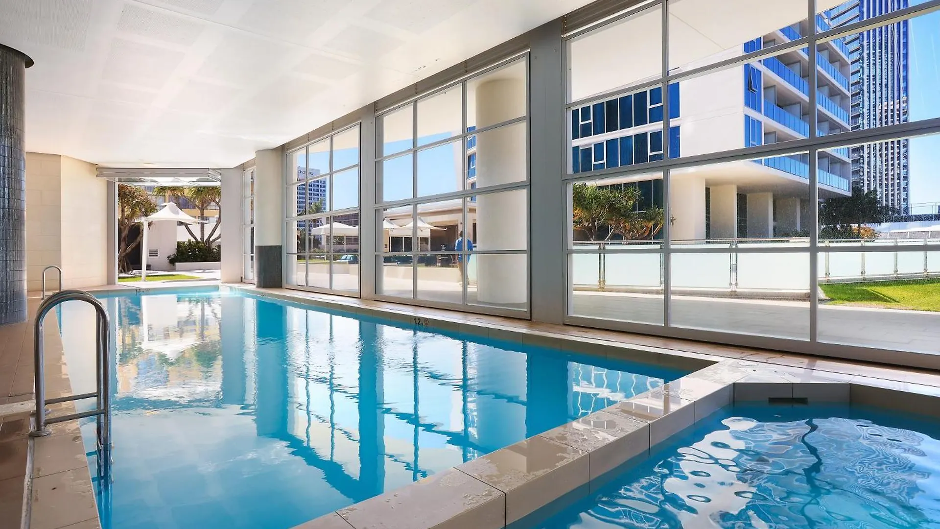 Perfect H Tower Getaway Sufers Paradise Gold Coast