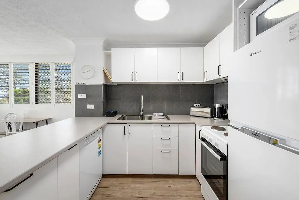 Apartment Beachfront Beauty - Cooly *