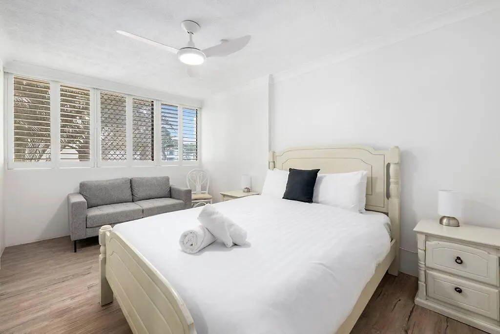 Apartment Beachfront Beauty - Cooly Gold Coast