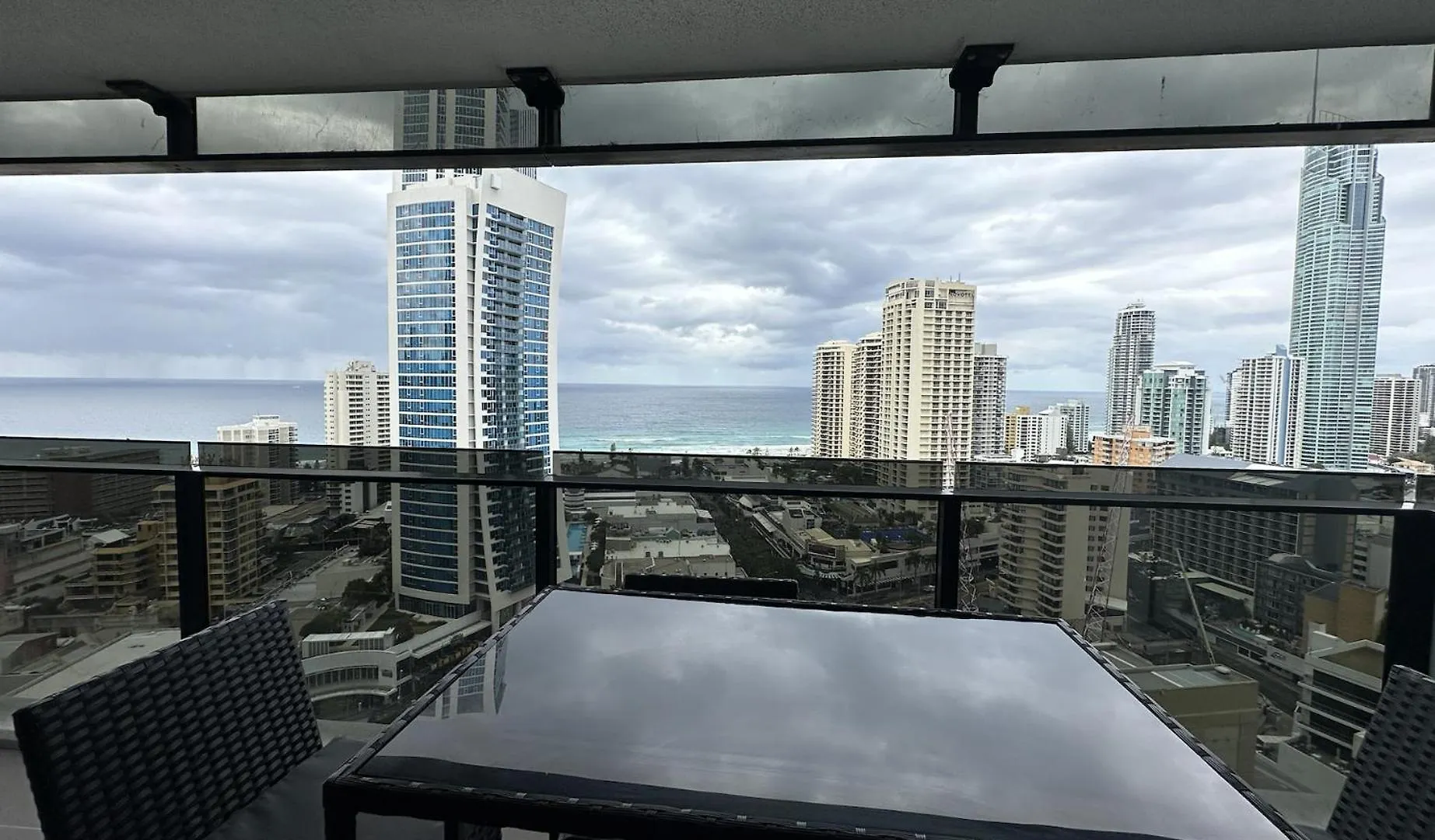 Daire Beachview Surfers 2bd Lux Gold Coast