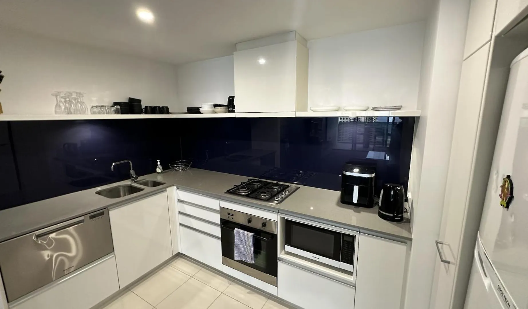 Beachview Surfers 2bd Lux Gold Coast