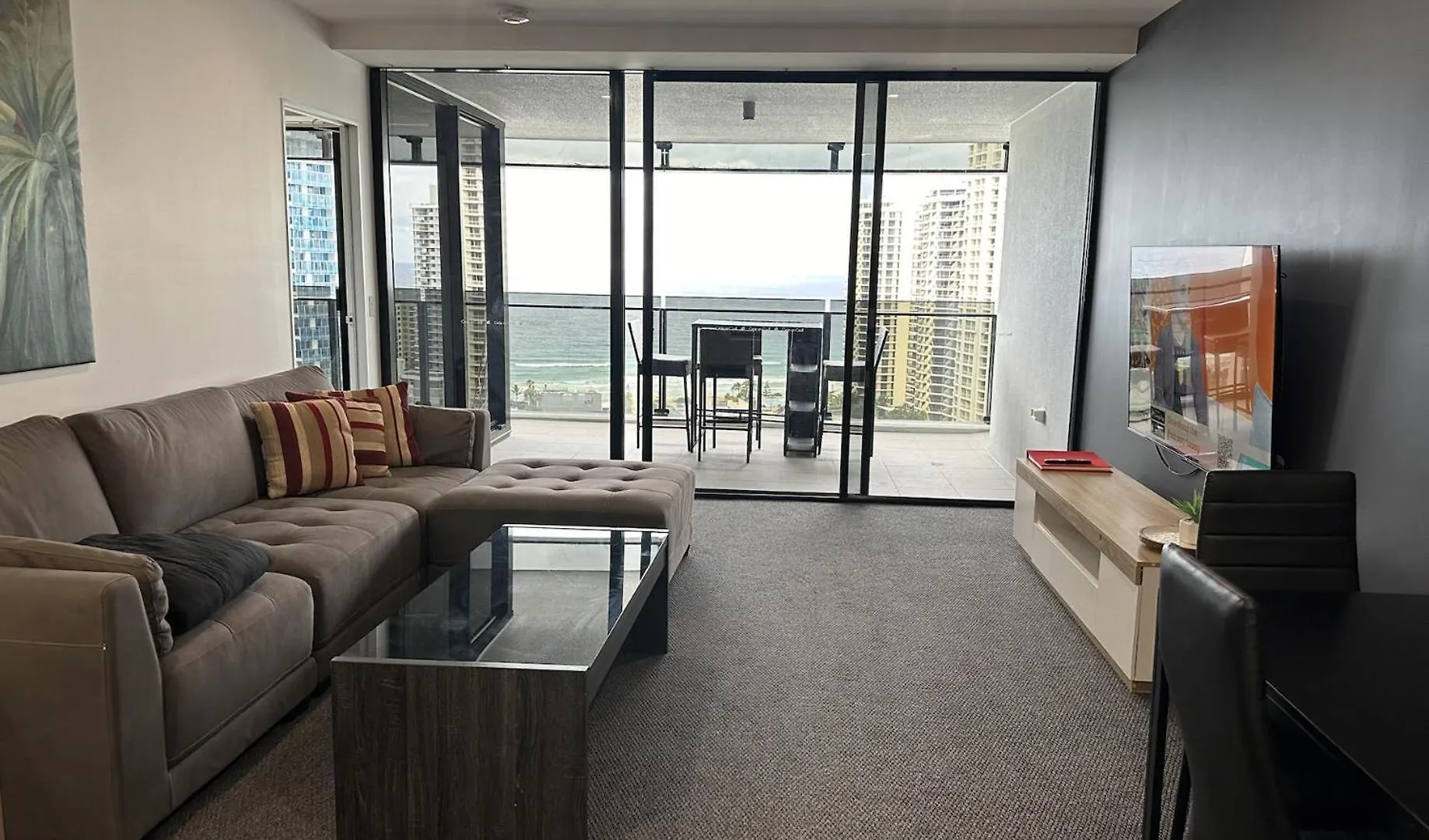 Beachview Surfers 2bd Lux * Gold Coast