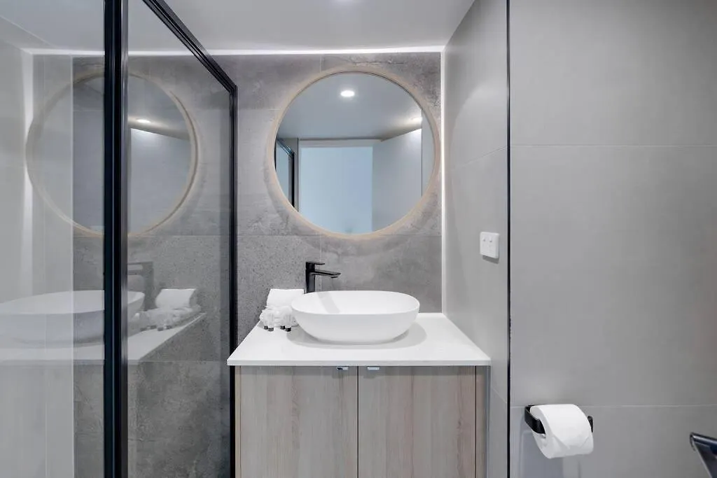2br Modern Surfers Paradise Χρυσή Ακτή