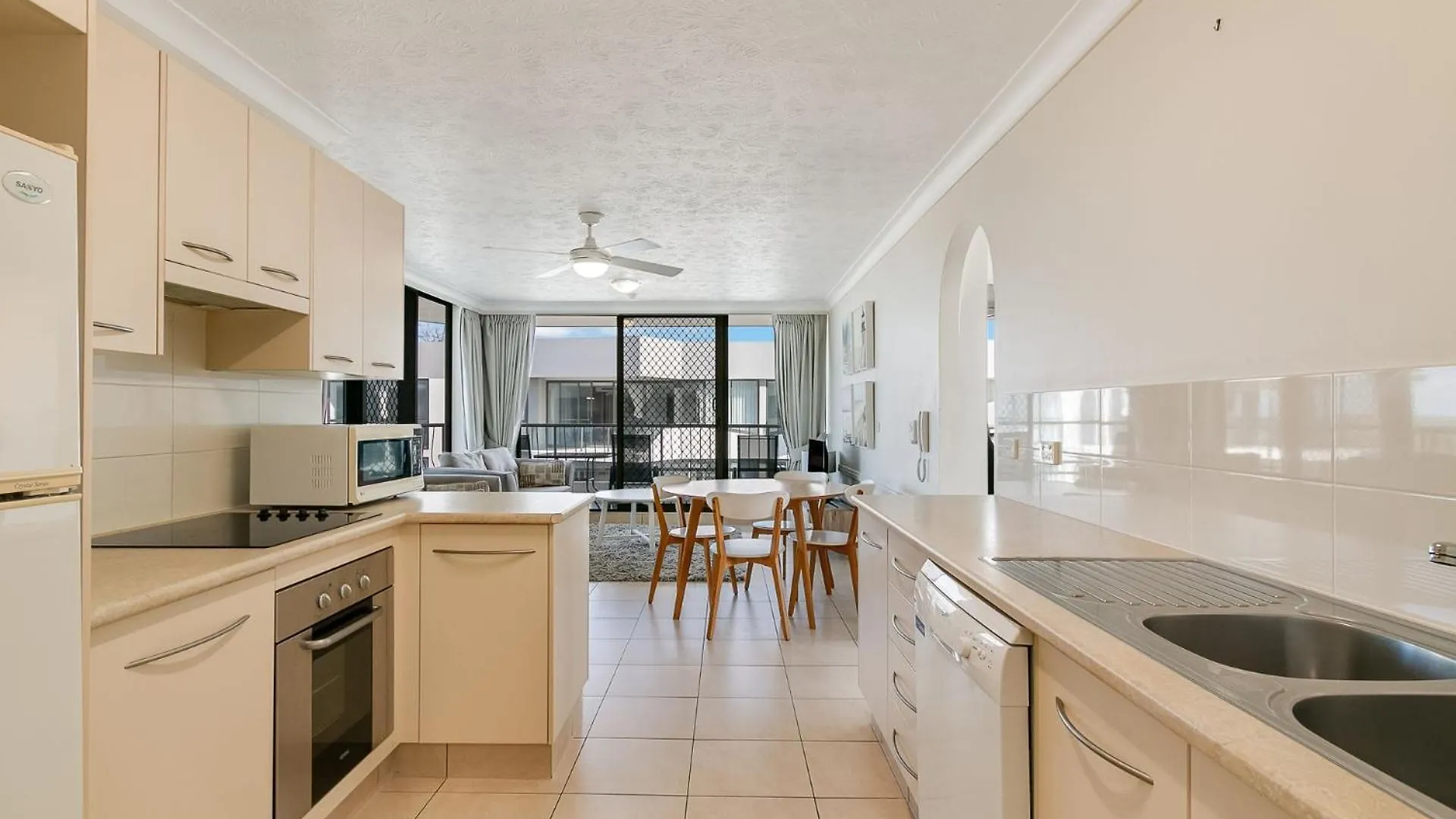 Apartment Chateau Royale Unit 36 *