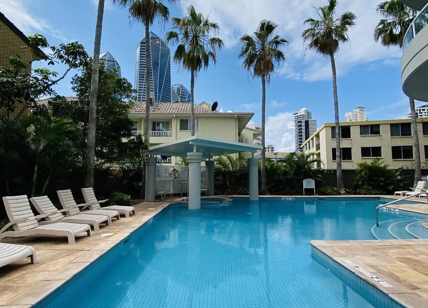 Ocean View Surfers Paradise