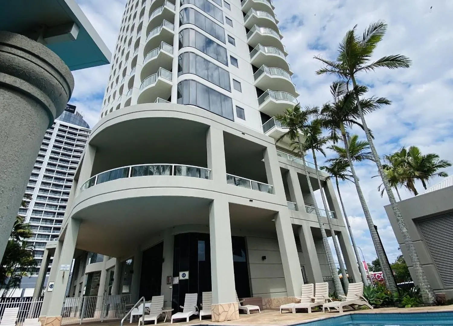 Ocean View Surfers Paradise Apartment *
