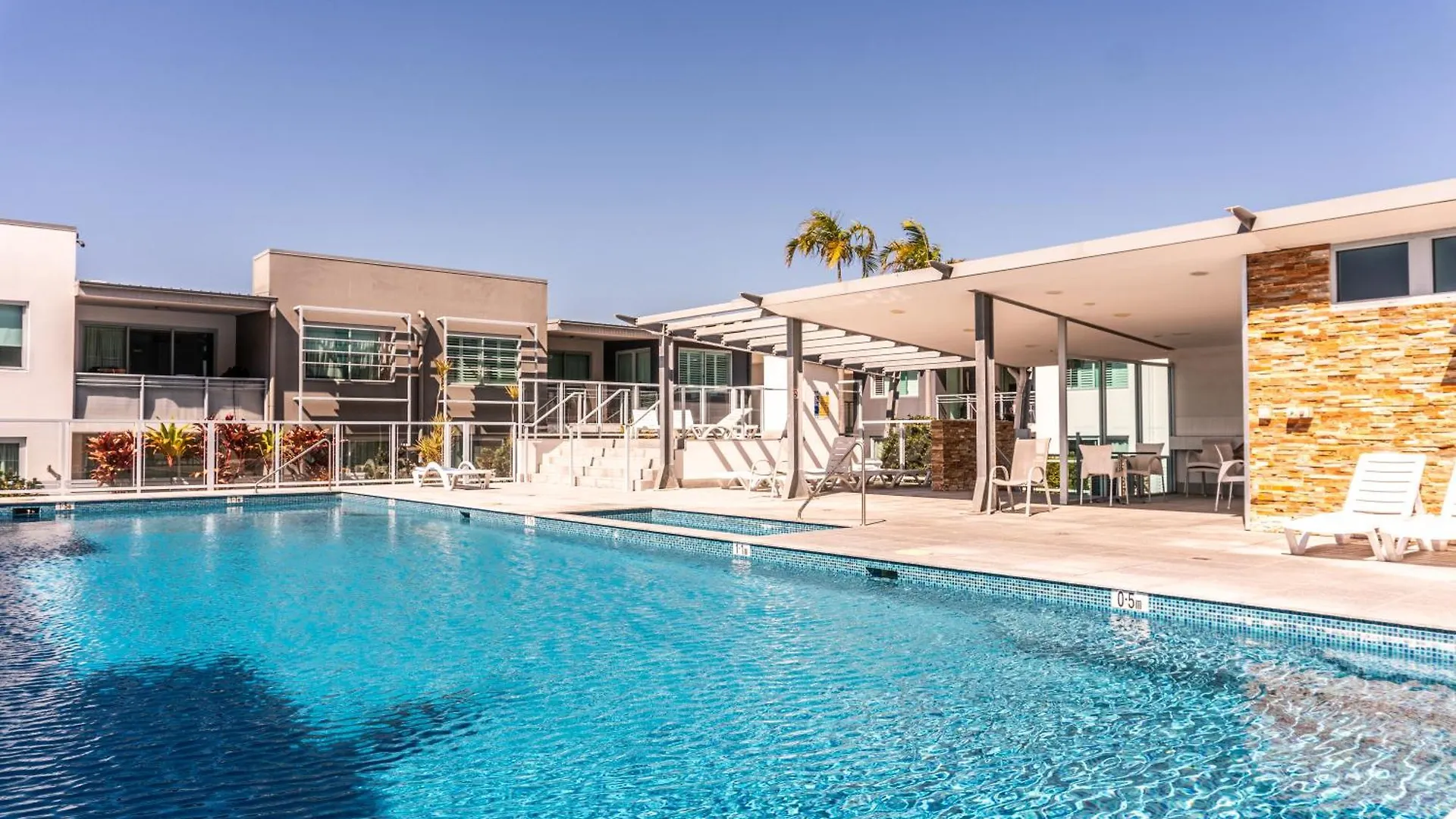 Apartment Pavilion Palm Beach, Vibrant Cafs & Dining Gold Coast