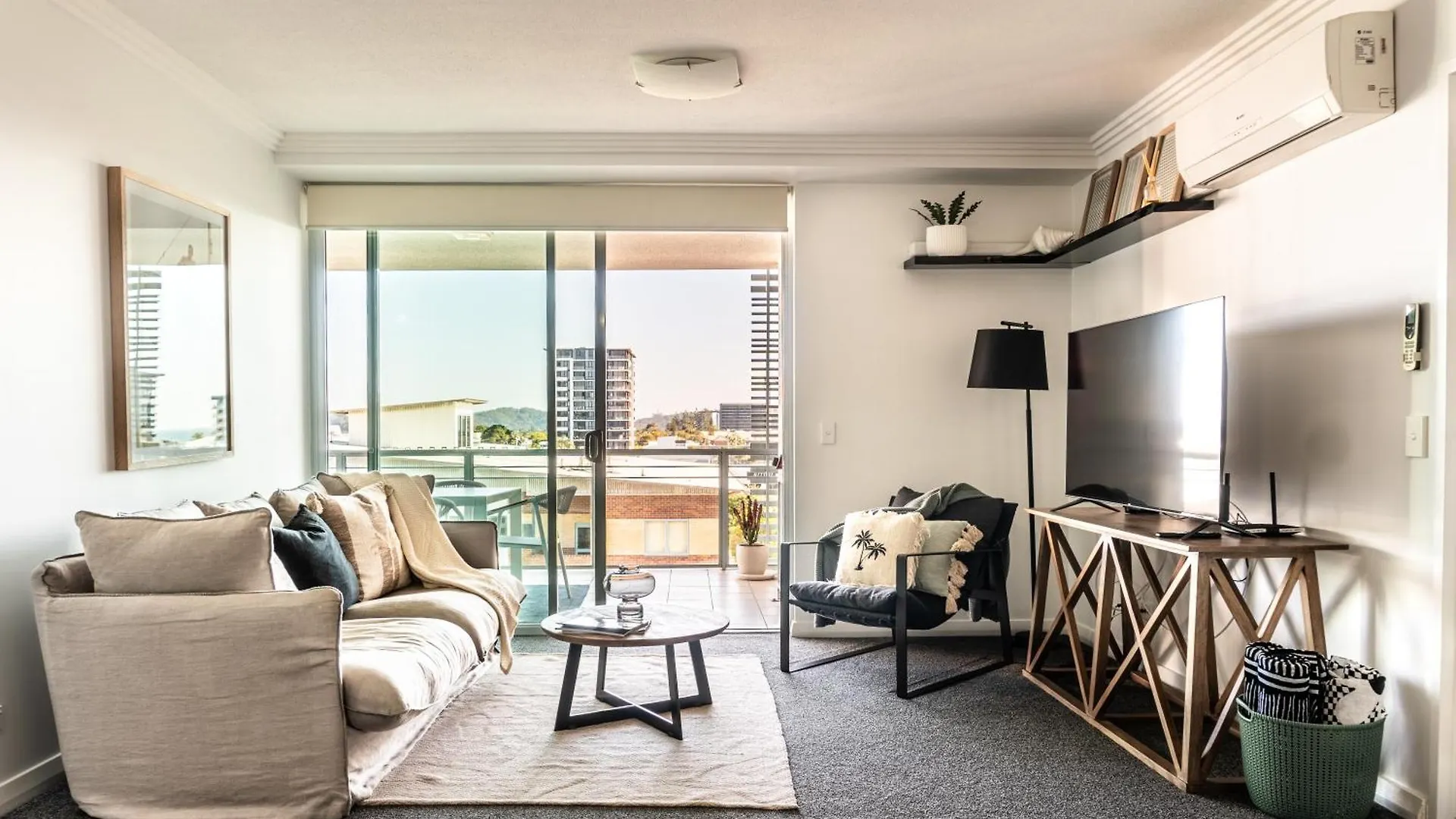 Apartment Pavilion Palm Beach, Vibrant Cafs & Dining Gold Coast