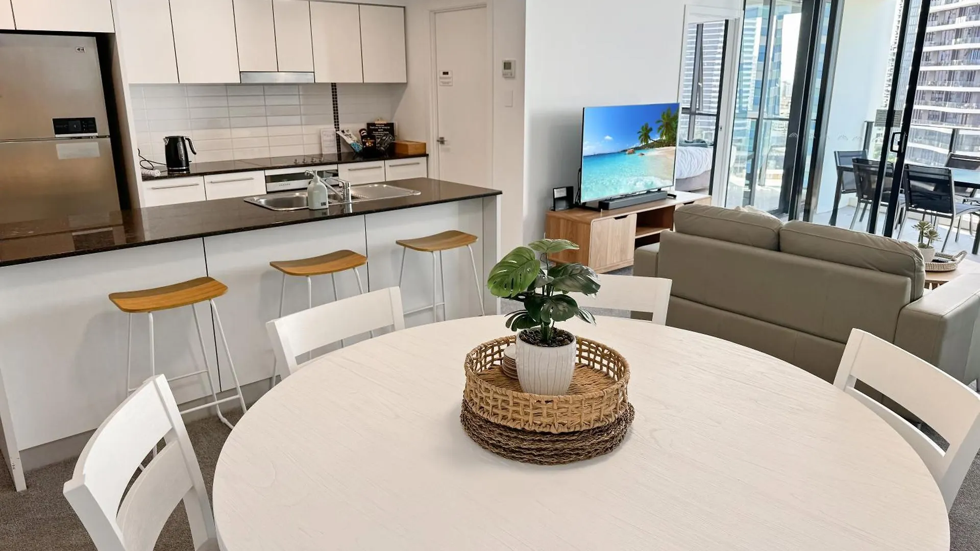 Апартаменты Sierra Grand 15th Floor Ocean Views Parking