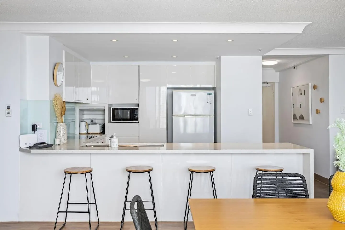 Ocean's 14th - Beachfront Resort-style Living 아파트 골드코스트